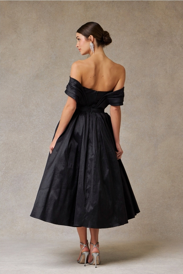 Bicici & Coty MZ5918M - Midi Black Dress