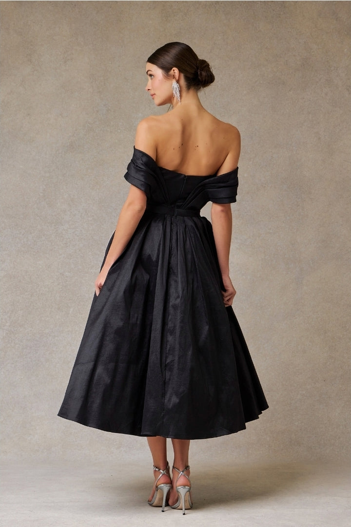 Bicici & Coty MZ5918M - Midi Black Dress