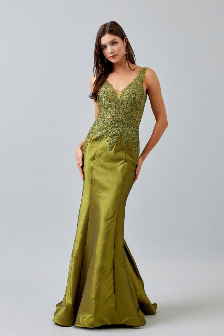 Bicici & Coty – Miranda Dress Shop