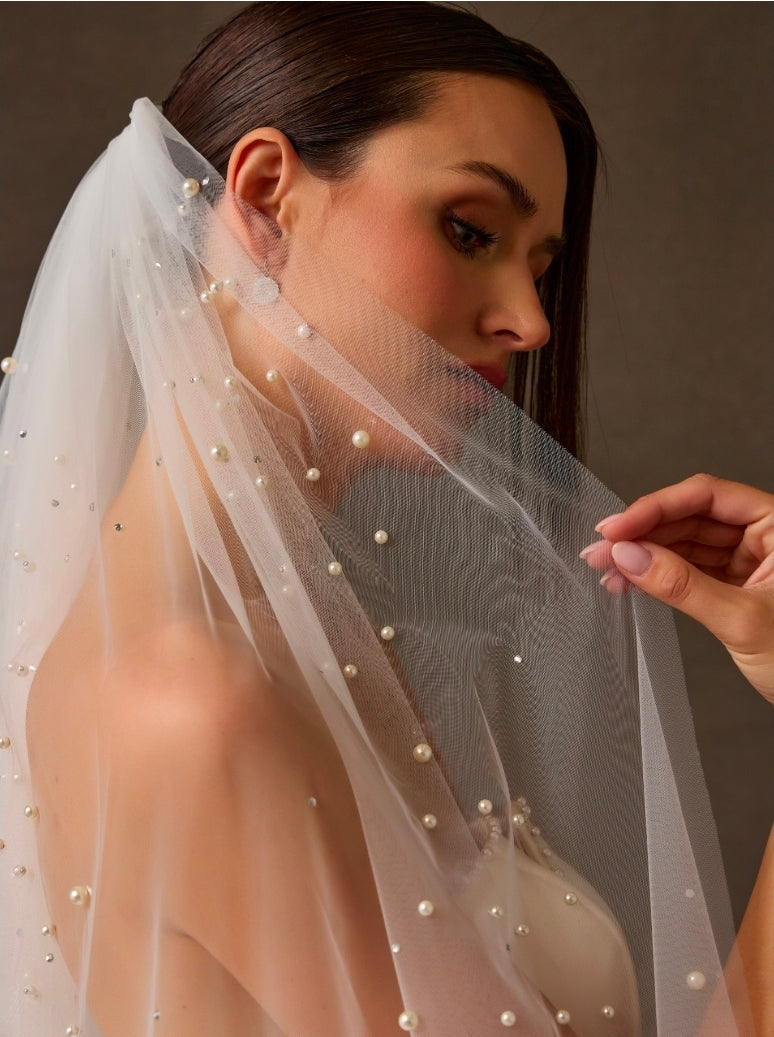 Bicici & Coty BGW2534V - Floor Length Veil with Pearl Details