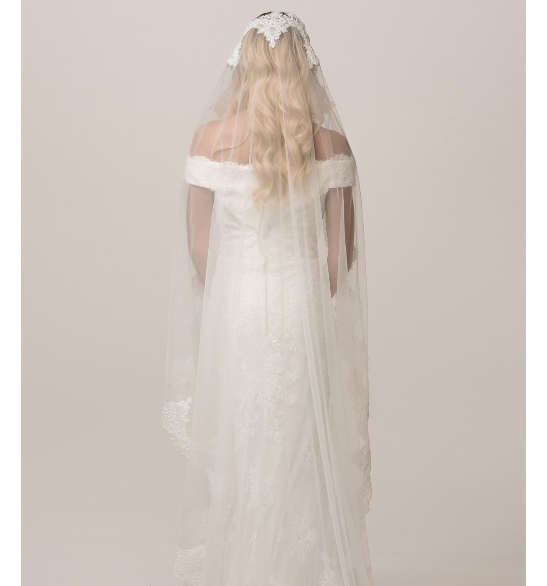 Bicici & Coty Wedding Veil FRW17110V