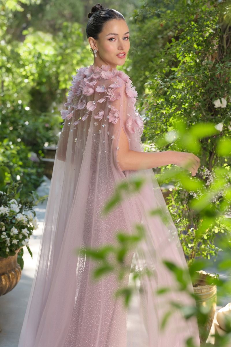 Andrea & Leo AA001 - Accessory Cape